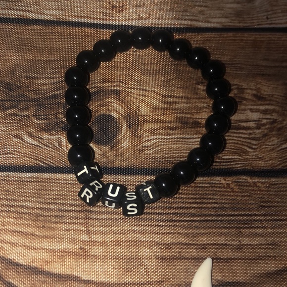 Bracelet bundle - Picture 3 of 8